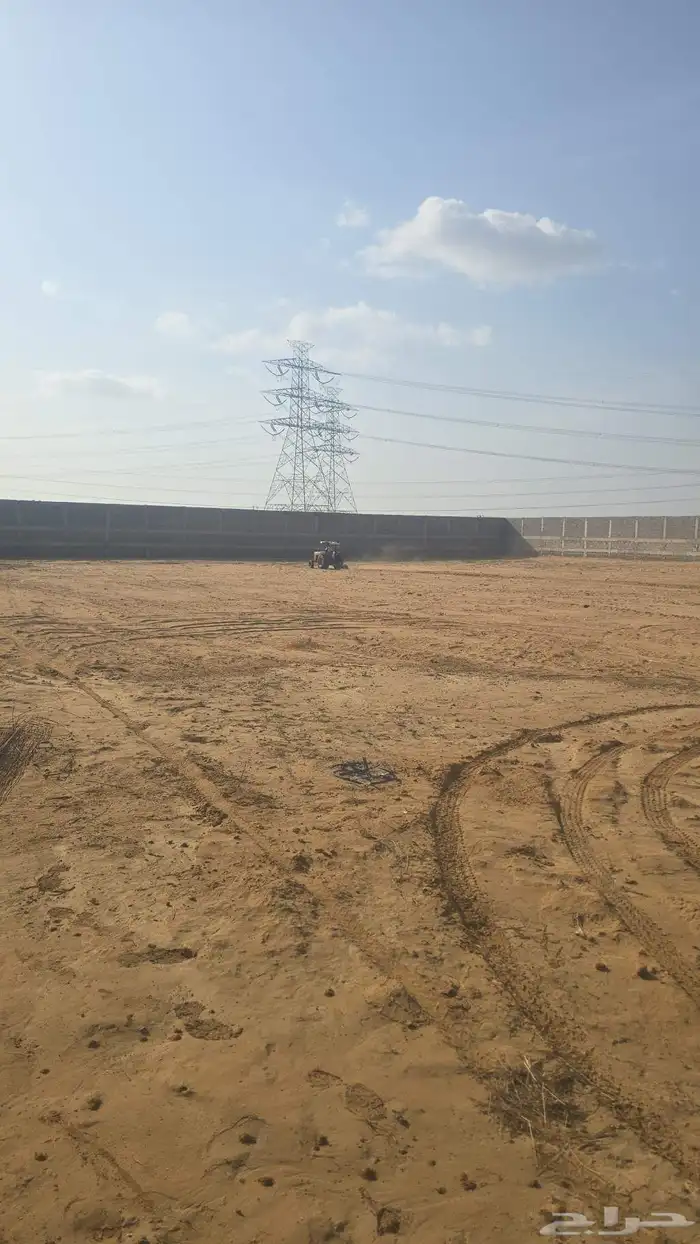 حوش كبير مسلح بالكامل للايجار مساحة 12 الف متر مربع 2