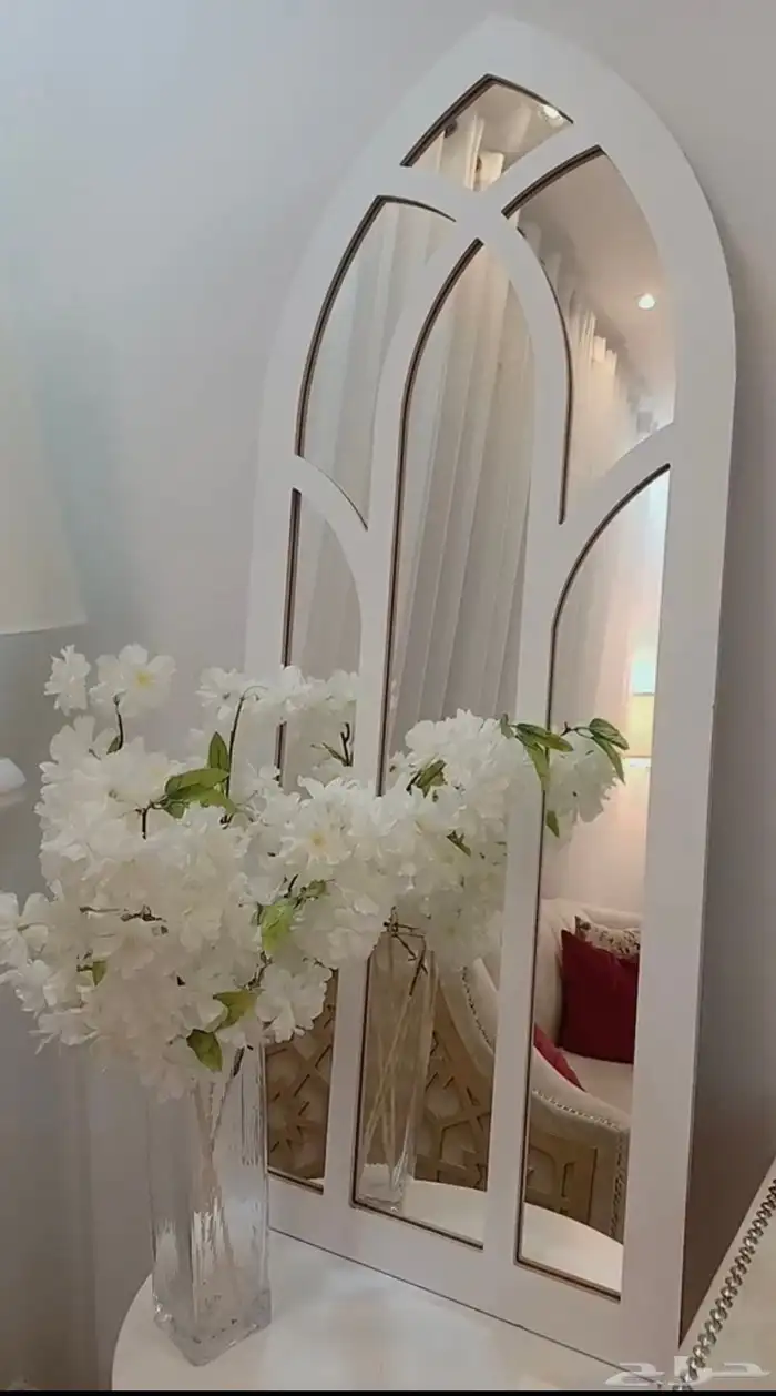 مرايا ديكور خشبيه مستعمله 1