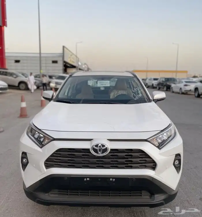 تويوتا راف فور XLE فتحة 2025 1