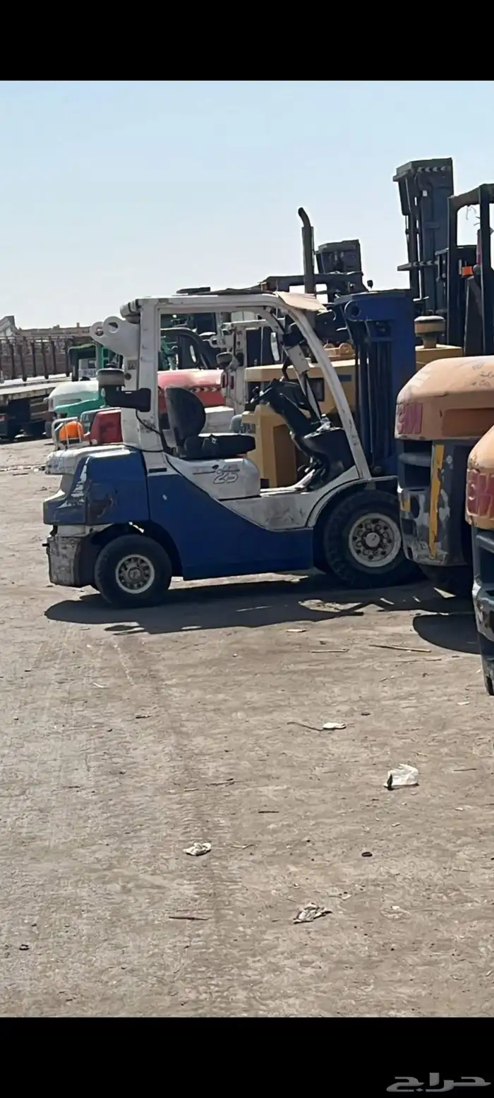 رافعة شوكيه ثلاثه طن للايجار الشهري بدون سواق ومعا السواق 2