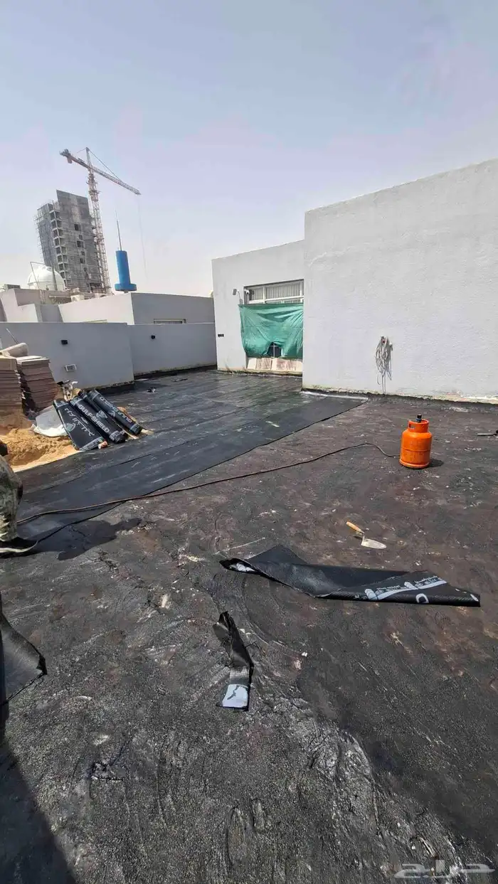 لجميع أعمال العزل والتسريبات اسطح حمامات ضمان علي شغلنا 0