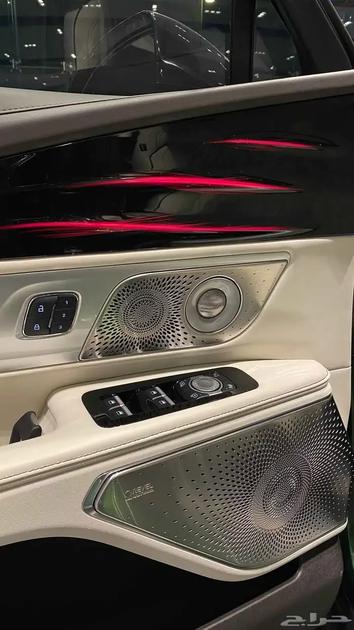 Lincoln Nautilus 10
