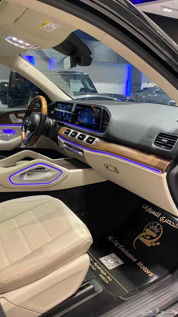 Mercedes GLS580 8