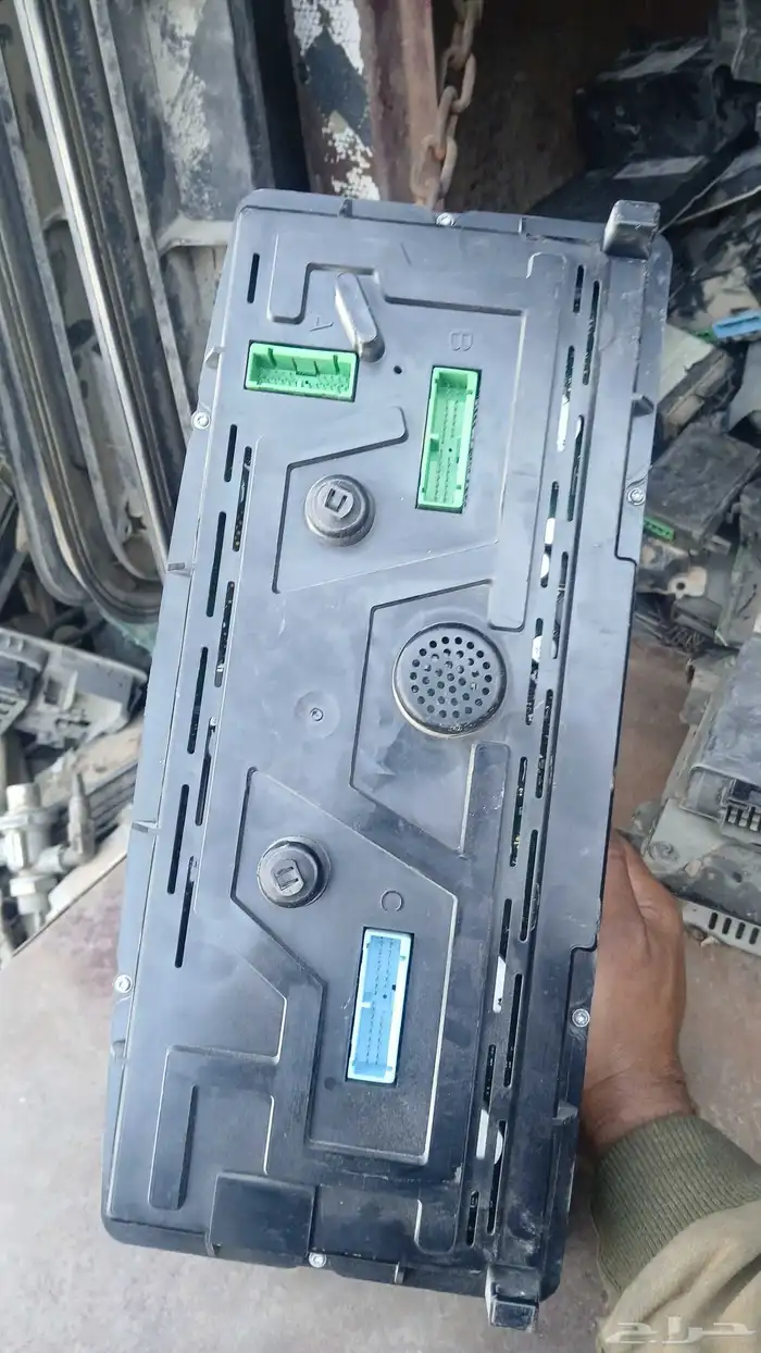 يوجد جميع قطع غيار الشاحنات 2
