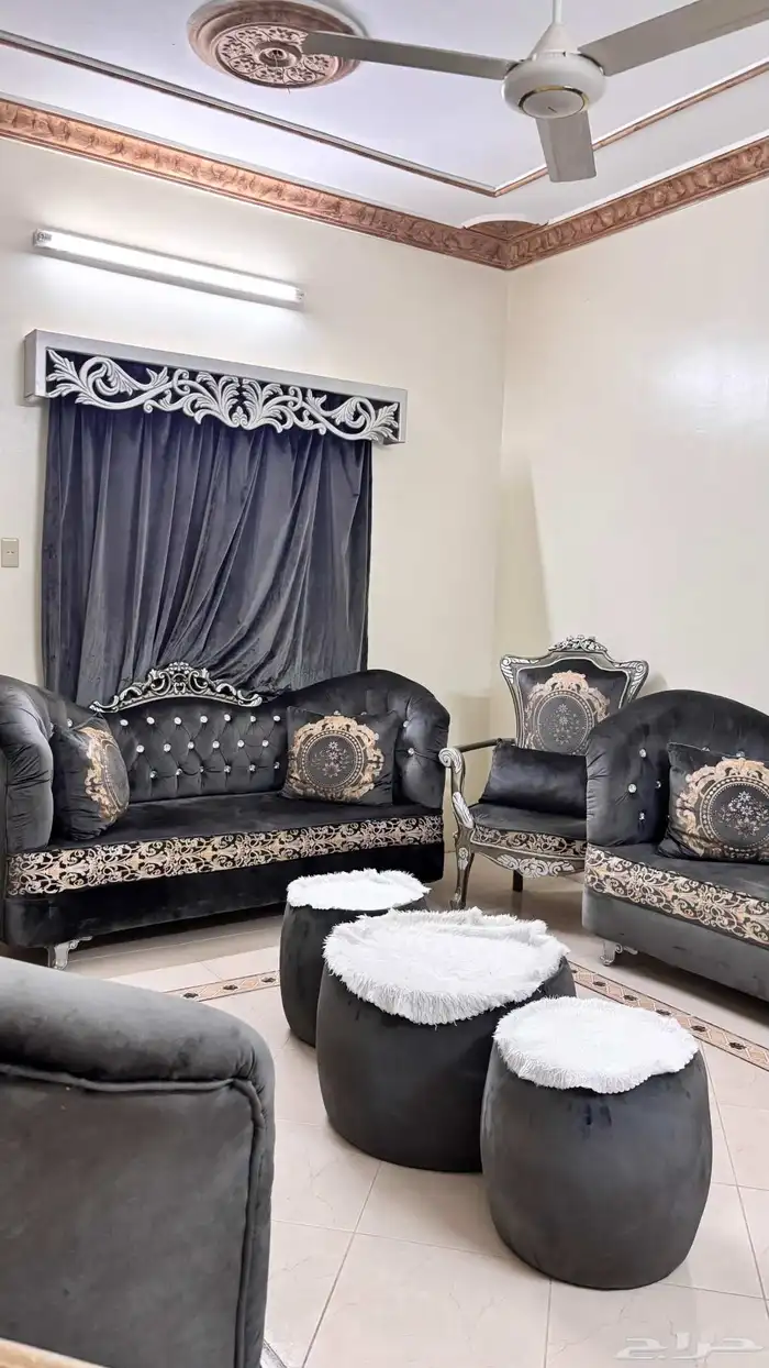 كنب نضيف معا طاولات معا ستارتين 1000 3