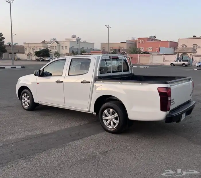 للبيع ايسوزو غمارتين 2023 بدون دبل مكينه كبيره زجاج كهرباء 4