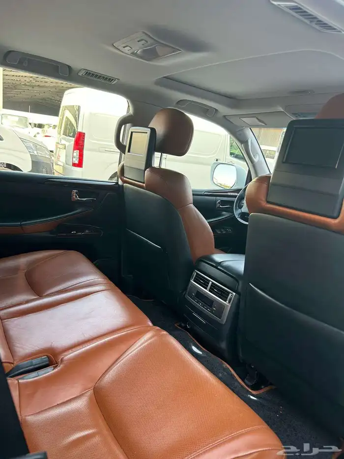 لكزس LX570 عداد 115 ألف 2014 7