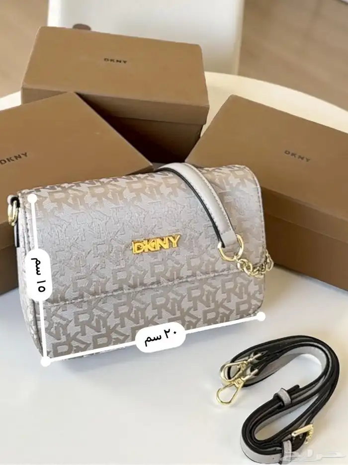 يتوفر لدينا جميع أنواع شنط الماركات الفخمة بيع جملة وتجزئ 8