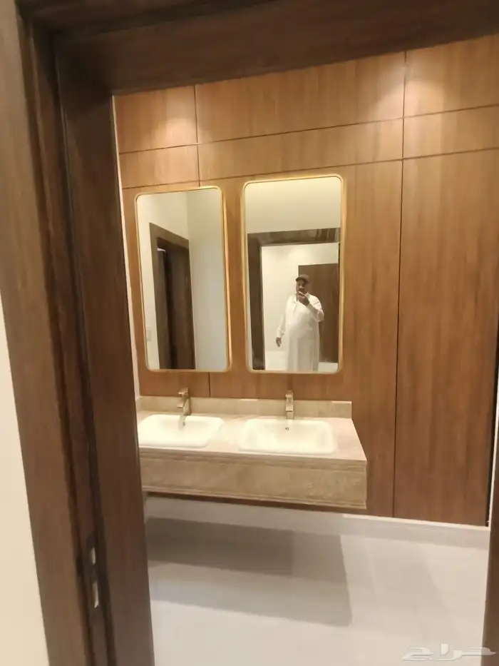 فلل روف أرضي وعلوي حي الريان تبوك شغل ممتاز جدا 2
