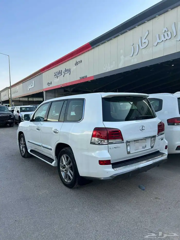 لكزس LX570 عداد 115 ألف 2014 2