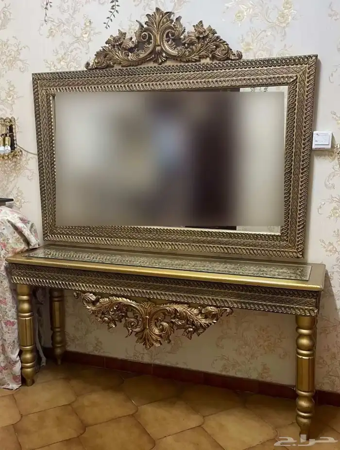 مدخل  جده مدخل بيت ذهبي تظيف عيب واحد فقط بالزجاج و يمكن 0