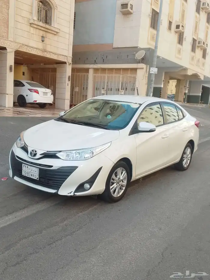 تويوتا يارس 2018 1