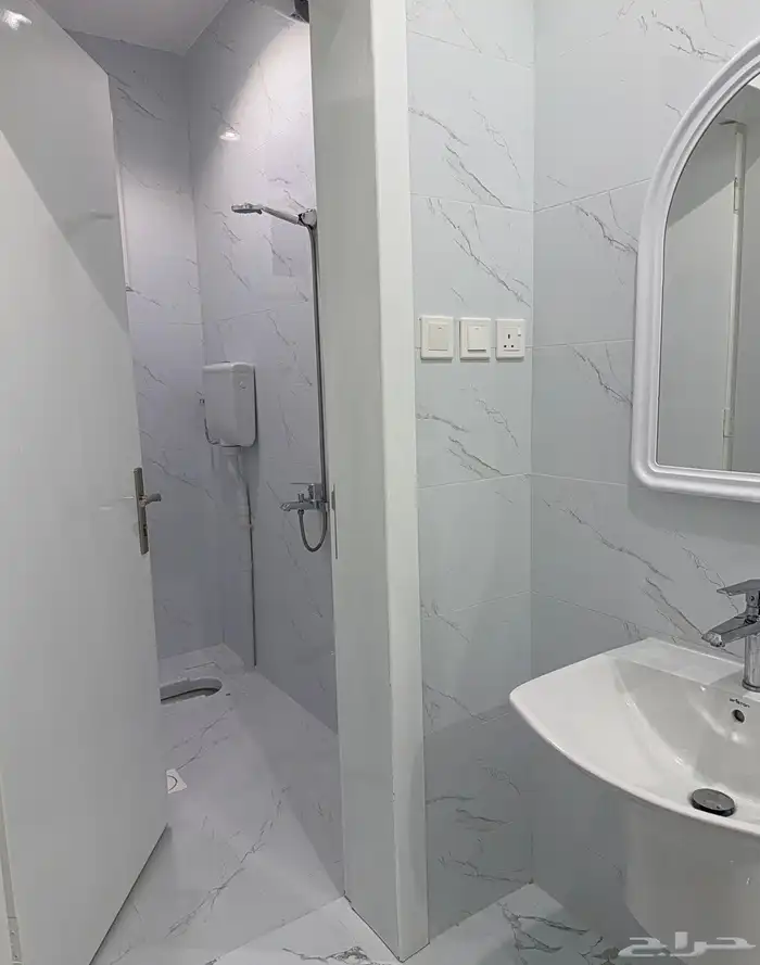 شقة للايجار جديدة شمال أسكان أبها 3
