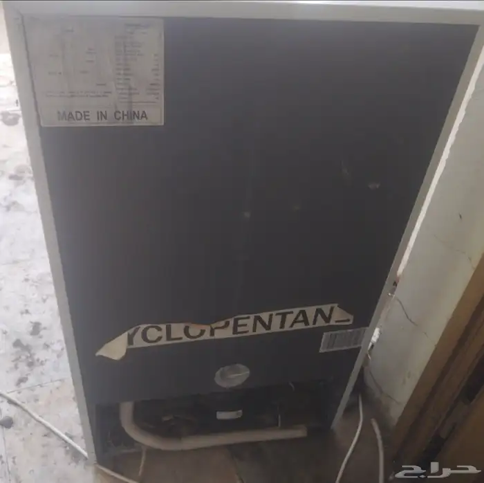 ثلاجه مكتب جديده استخدام بسيط البيع 200 ريال غير قابل للتفاو 0