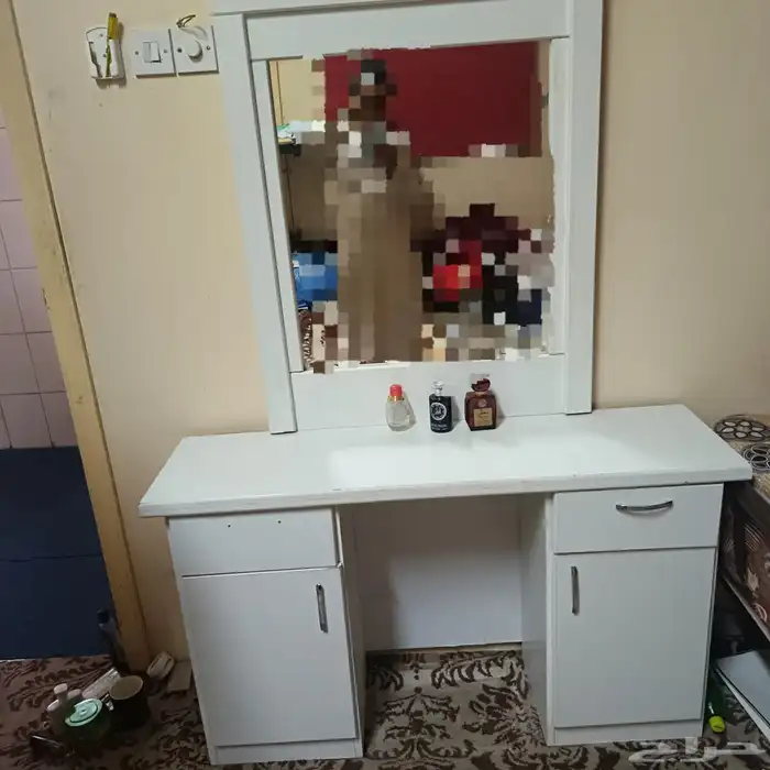 تسريحة للبيع نضيفة والبيع سمح 0