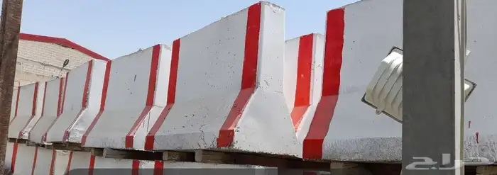 نيوجرسي حواجز خرسانيه قواعد إناره 3