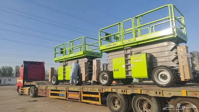 مان لفت وسيزر لفت Man lift and scissor lift 3