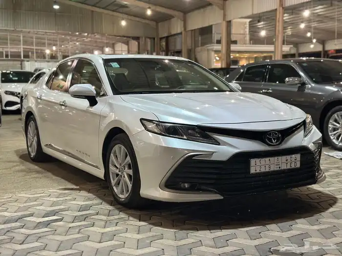 تويوتا كامري 2021 GLE بنزين فل كامل 2