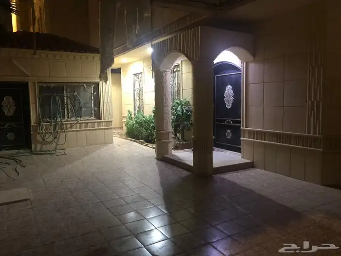 فلة للبيع وادي لبن 4