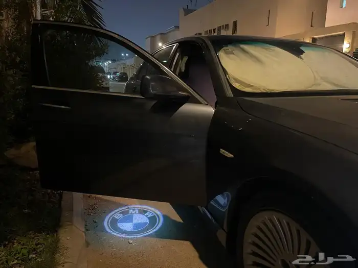بي ام دبليو 740 Li مع لوحة 15