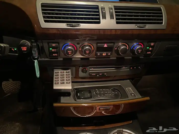 بي ام دبليو 740 Li مع لوحة 21