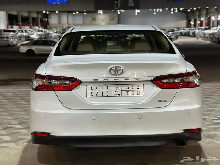 تويوتا كامري 2021 GLE بنزين فل كامل 3