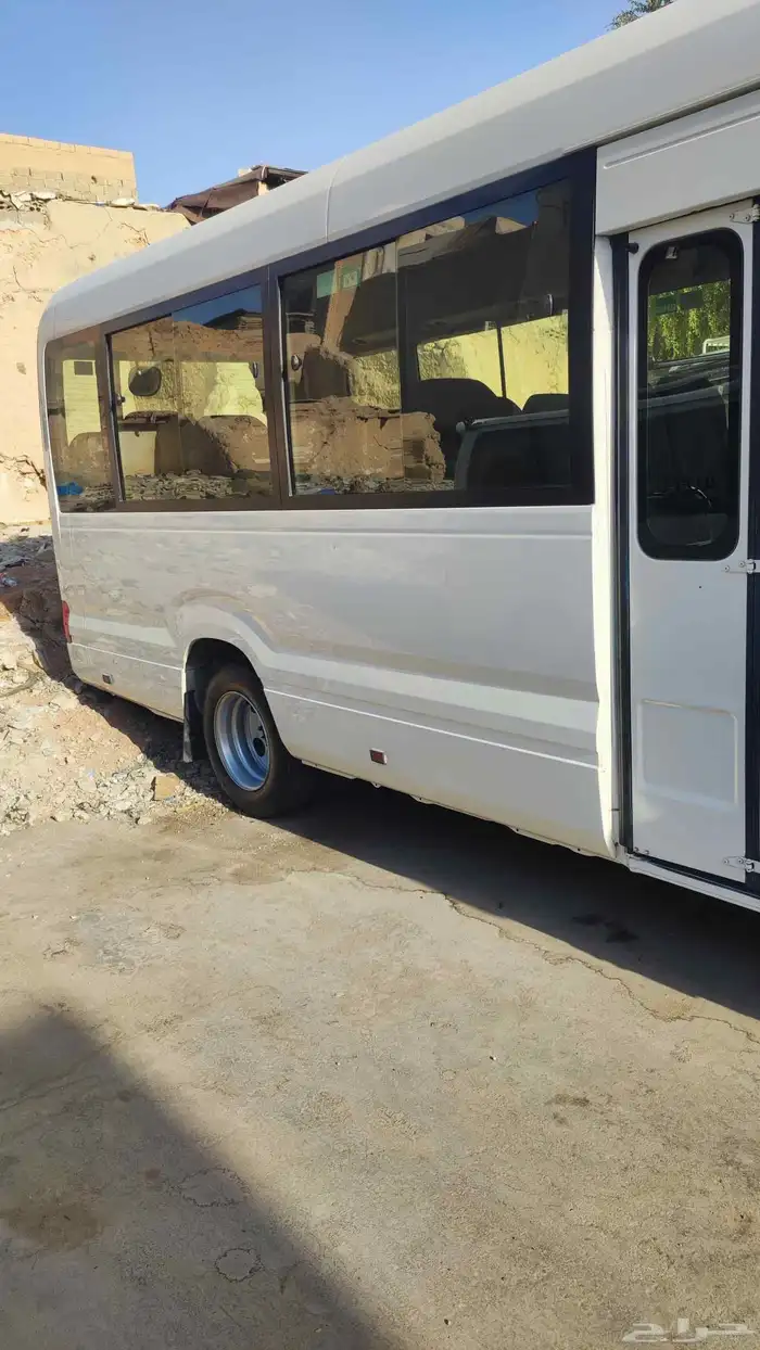 كوستر ايجار مع سواق 30راكب رحله فندق مطعم مطار رياض جده مكه 0