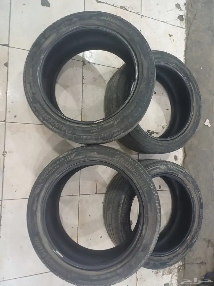 4 كاوتش بريجستون 235 45 مقاس 18 0