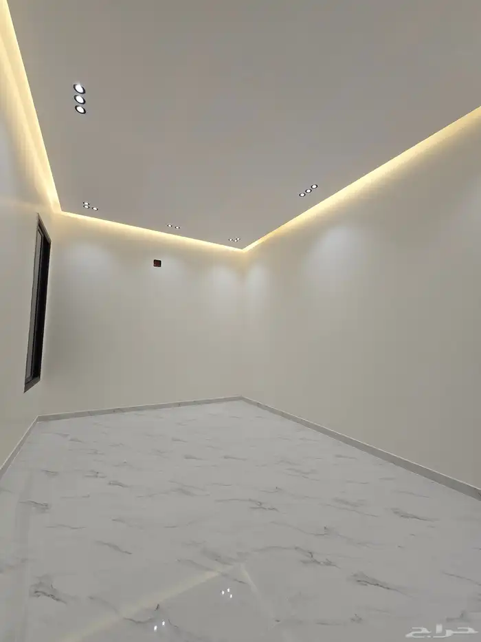 دور أرضي مودرن شرق الرياض حي الجنادريه 25