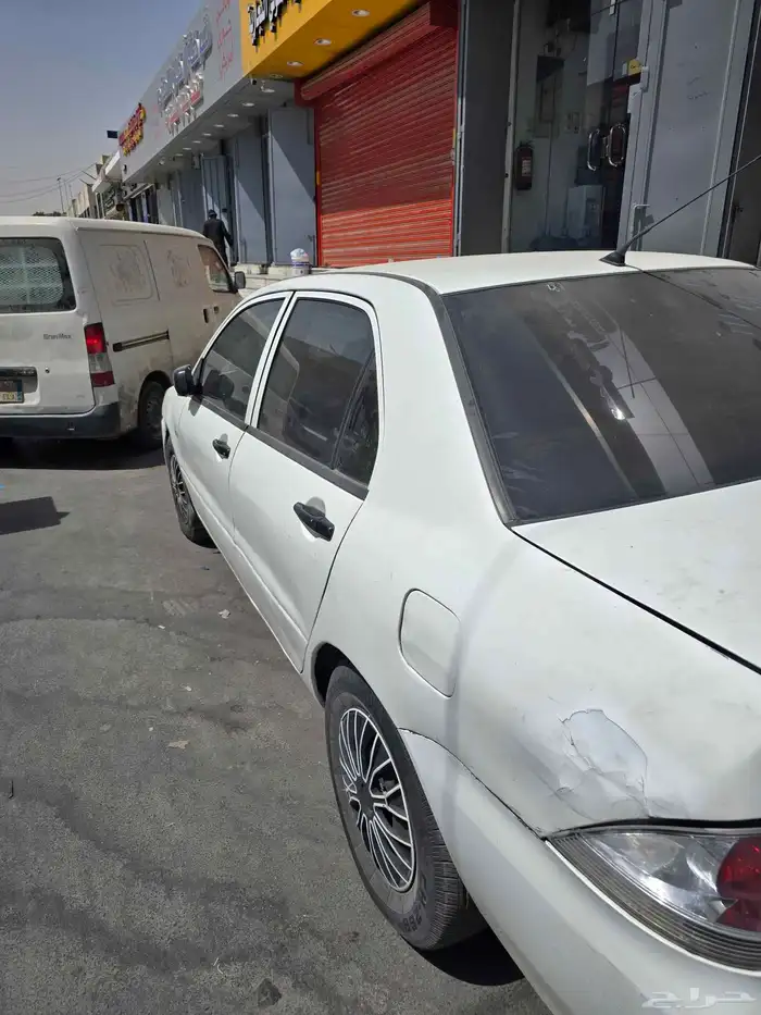 ميتسوبيشي لانسر 2010 5