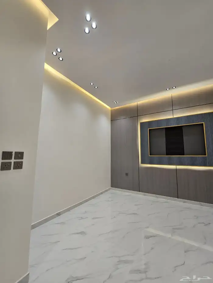 دور أرضي مودرن شرق الرياض حي الجنادريه 22