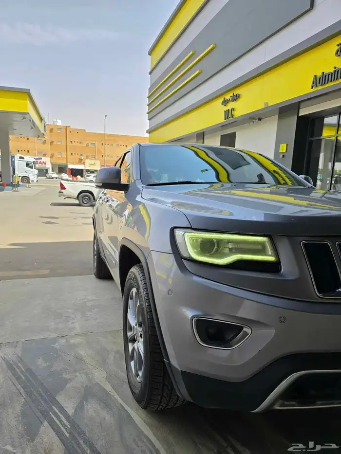 jeep جراند شيروكي لميتد 2015 للبيع او البدل المناسب 8