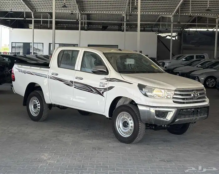 تويوتا هايلوكس غمارتين دبل 2025- toyota hilux GL2 3