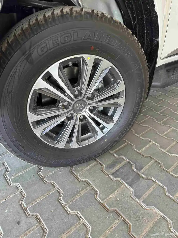 تويوتا هايلكس فل كامل بنزين-toyota hilux double cabin 4