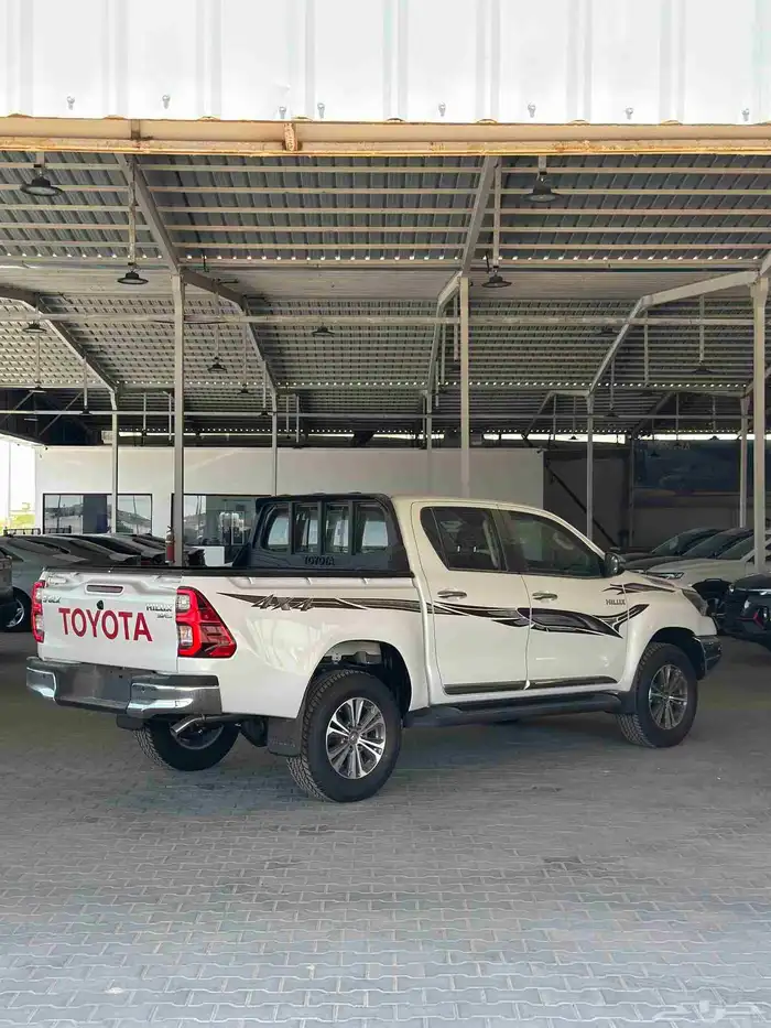 تويوتا هايلكس فل كامل بنزين-toyota hilux double cabin 8