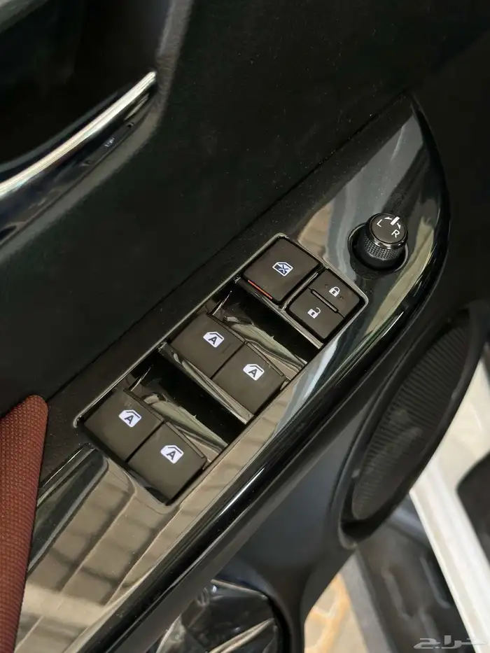 تويوتا هايلكس فل كامل بنزين-toyota hilux double cabin 18