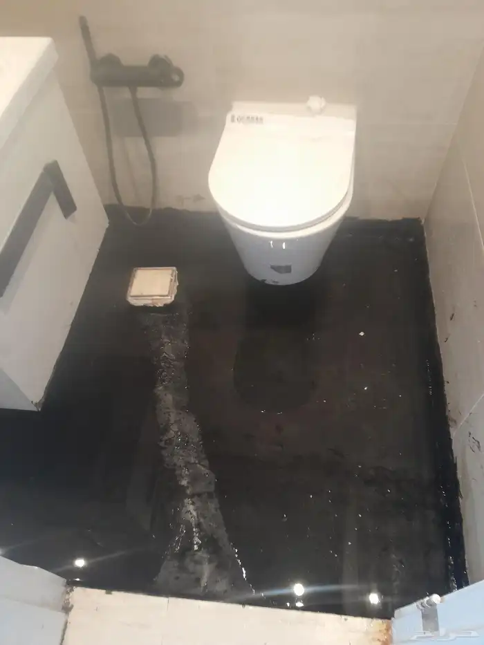 لجميع أعمال العزل والتسريبات اسطح حمامات ضمان علي شغلنا 3