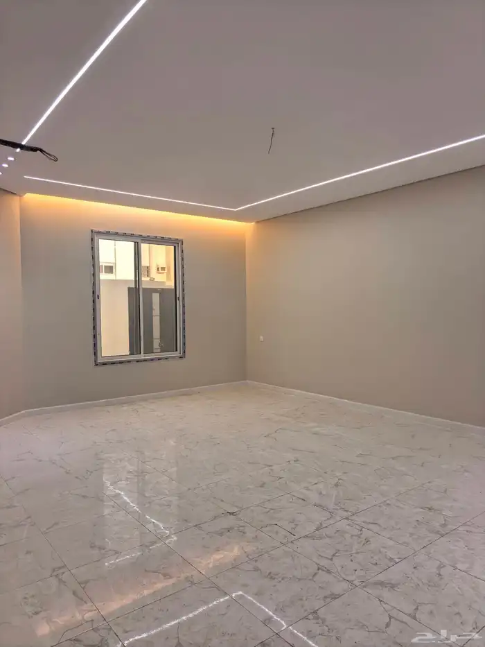 للبيع دور جديد مساحته 475م بمخطط المطار حي الأمير تركي 5