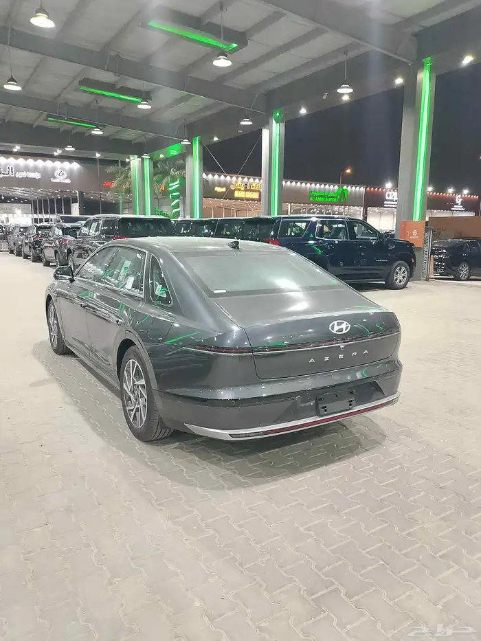 ازيرا اكسكلوسف موديل 2026 4