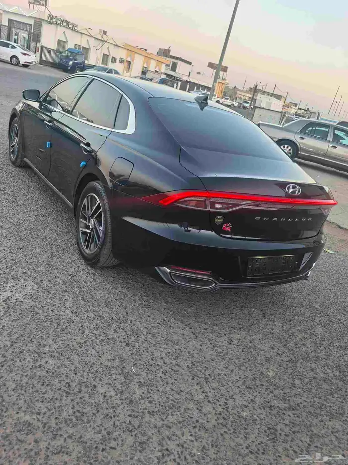 ازيرا2021 10