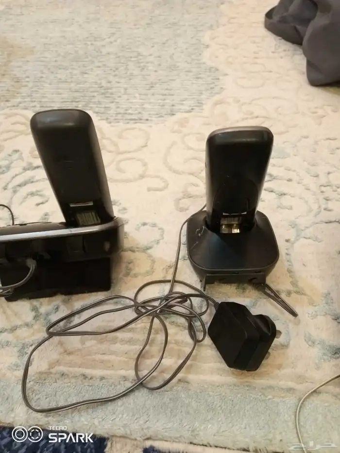 ثليفون باناسونيك لاسلكي قديم وشغال العدد3 حبات وتلفون احمر 5