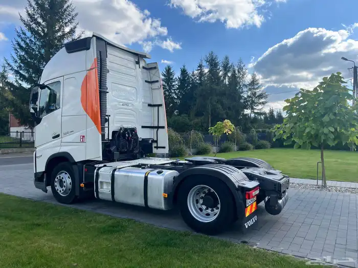فولفو fh 4