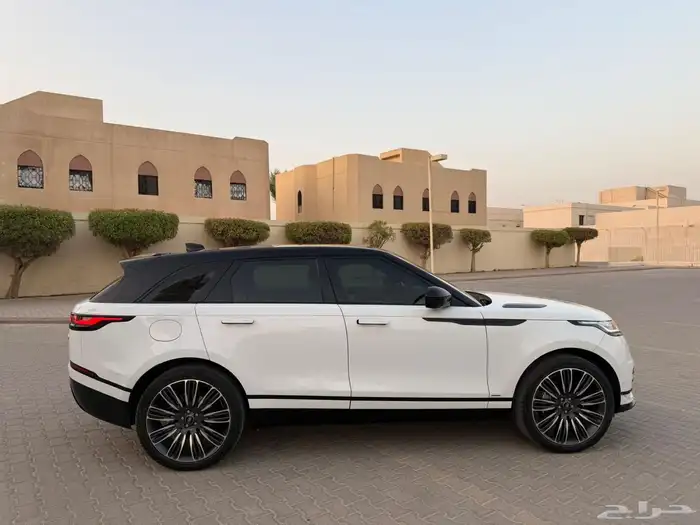 رانج روفر فيلار 2021 13