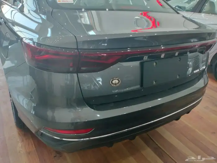 جيلي ام جراند 2025 3
