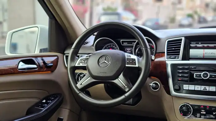 جيب مرسيدس ML400 موديل 2014 13