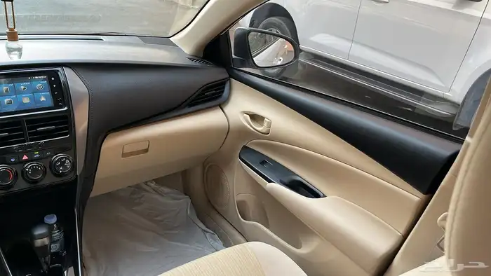 تويوتا يارس 2022 12