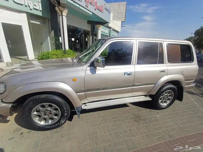 تويوتا صالون موديل 93 0