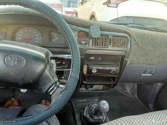 هايلكس 2000نضيف 8