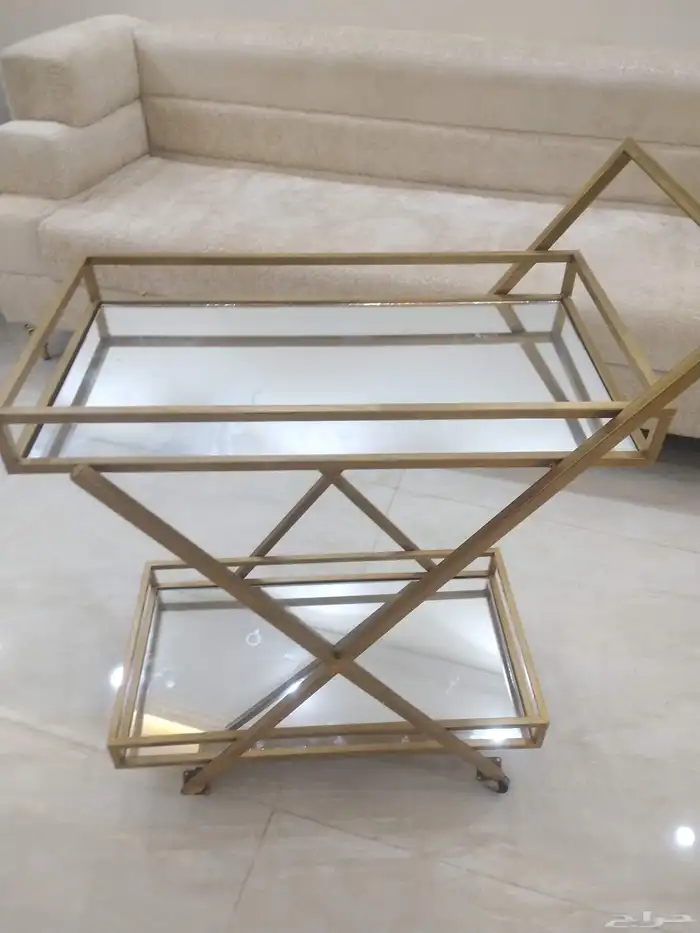 كنب شبه جديد و نجف شبه جديد 3 اضاءات 3