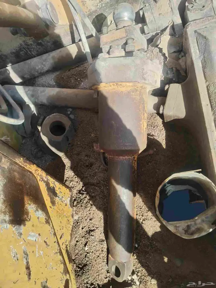 قطع غيار بلدوزر كوماتسو 155 1